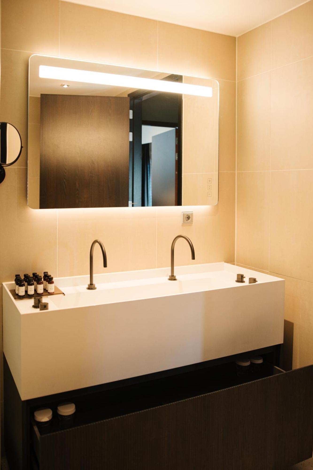 Hotel&Spa Savarin Haag Exteriör bild
